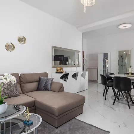 Sugar Palace Apartman Rijeka