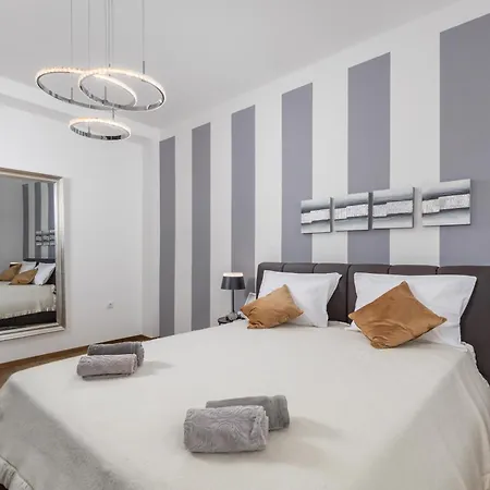 Sugar Palace Apartman *